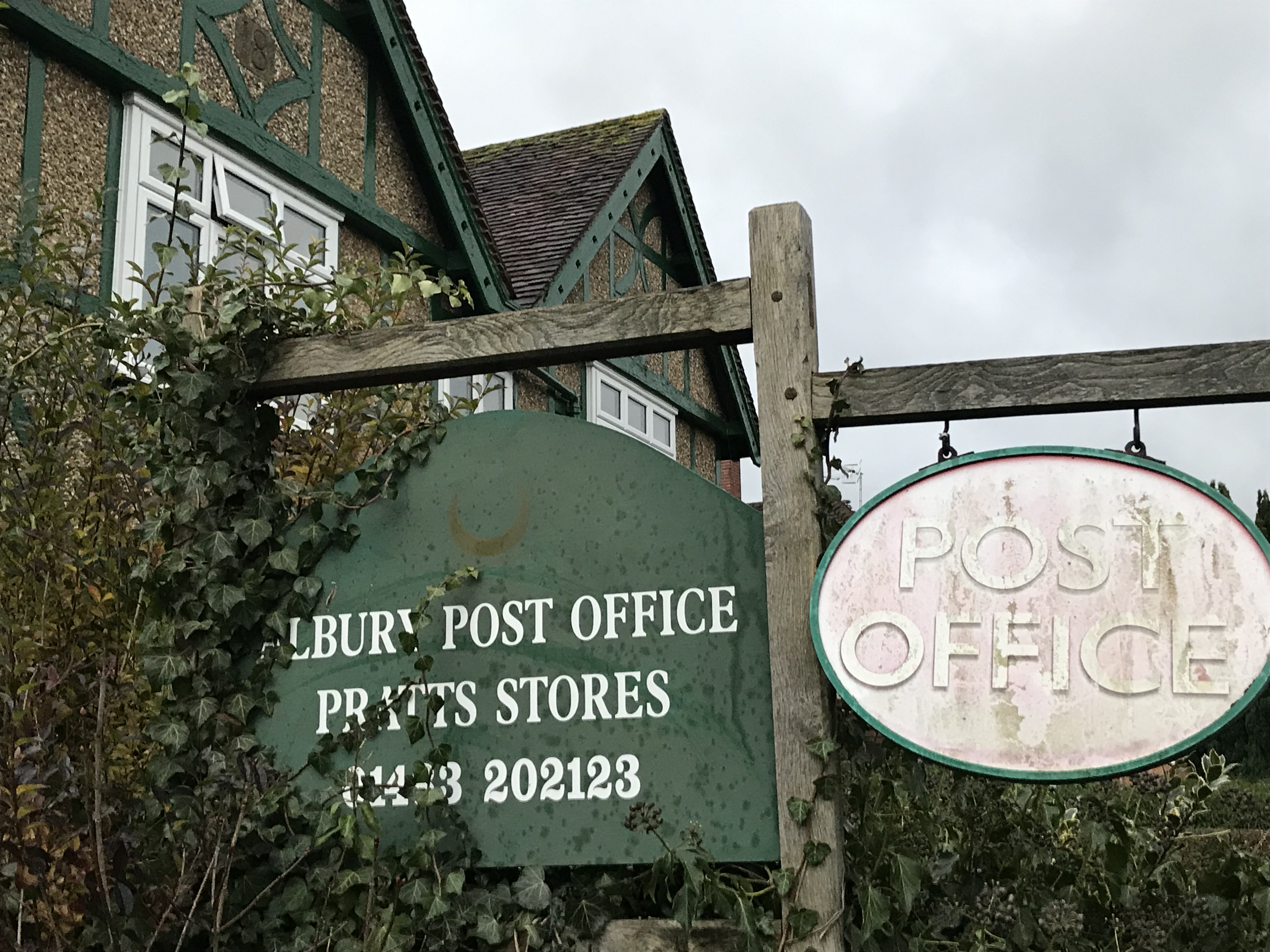 The villages where feudalism never died – Who owns England?